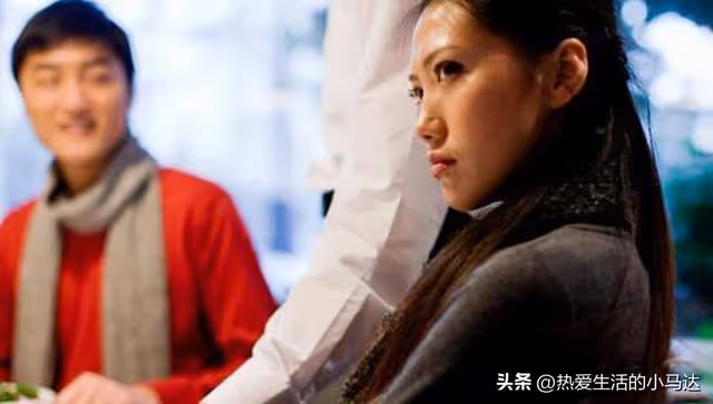 兒媳生娃坐月子,我獎勵了5萬,她還要我每月給親家母4000元工資