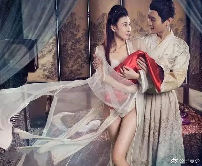 最美「潘金蓮」,兩任老公一個侏儒,一個2.4米,讓人目瞪口呆