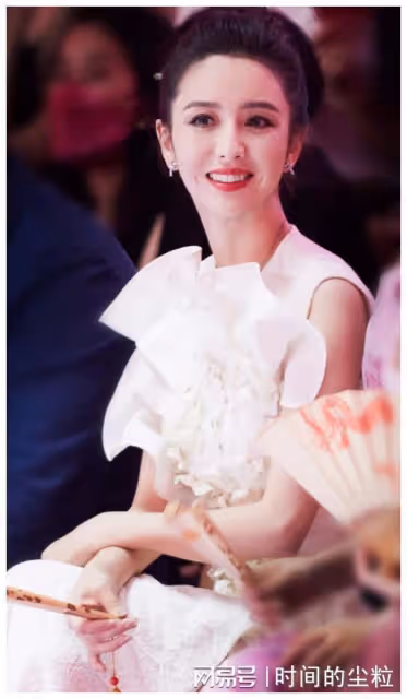 古代君王遠征西域的原因,盤點娛樂圈西域美女,看完你就明白了