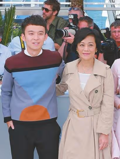 董子健公開回應跟邱天戀情,孫怡不屑的背後,竟與被逼離婚有關?