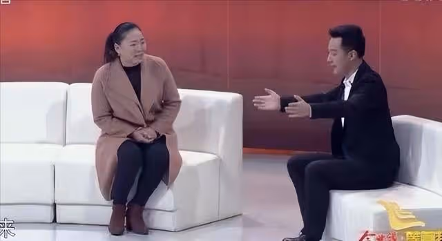 《等著我》主持人舒冬：是暖男也是北大學霸，如今愛情事業雙圓滿