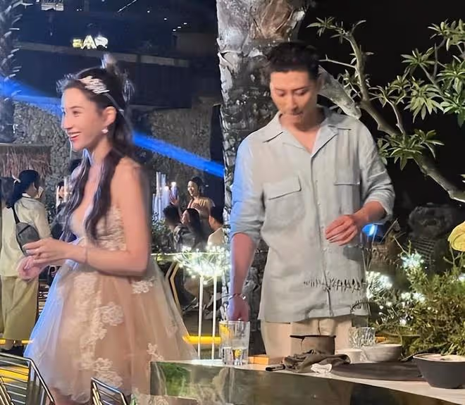 孫耀威 丁子高夫婦到達何超蓮婚禮現場,竇驍何超蓮現身接待