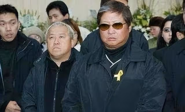 柯受良去世20年了,答應幫他照顧妻子的劉德華、張學友做到了嗎