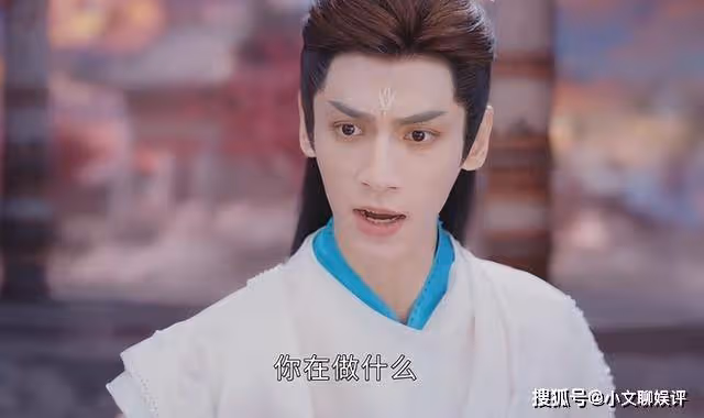 《長月燼明》看了騰蛇的強大背景後，才知冥夜為何不敢殺天歡