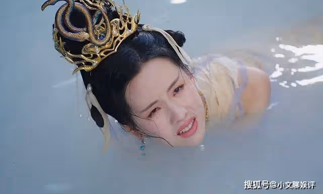 《長月燼明》看了騰蛇的強大背景後，才知冥夜為何不敢殺天歡