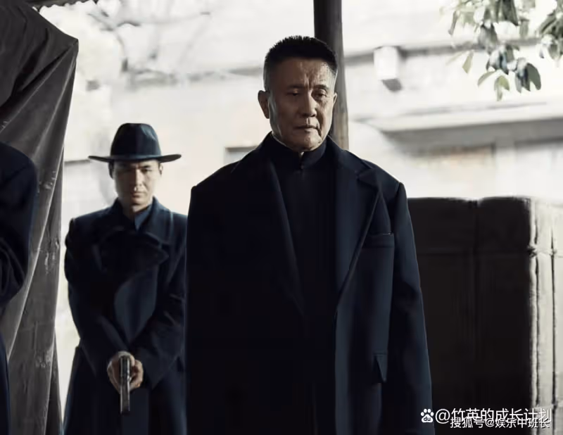 《無間》揭秘篇：在天台上暗殺花向雨的殺手，根本不是鋼琴師的人