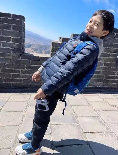 郭晶晶三個兒女都是龍鳳?一個像太爺爺霍英東,一個像朱玲玲!