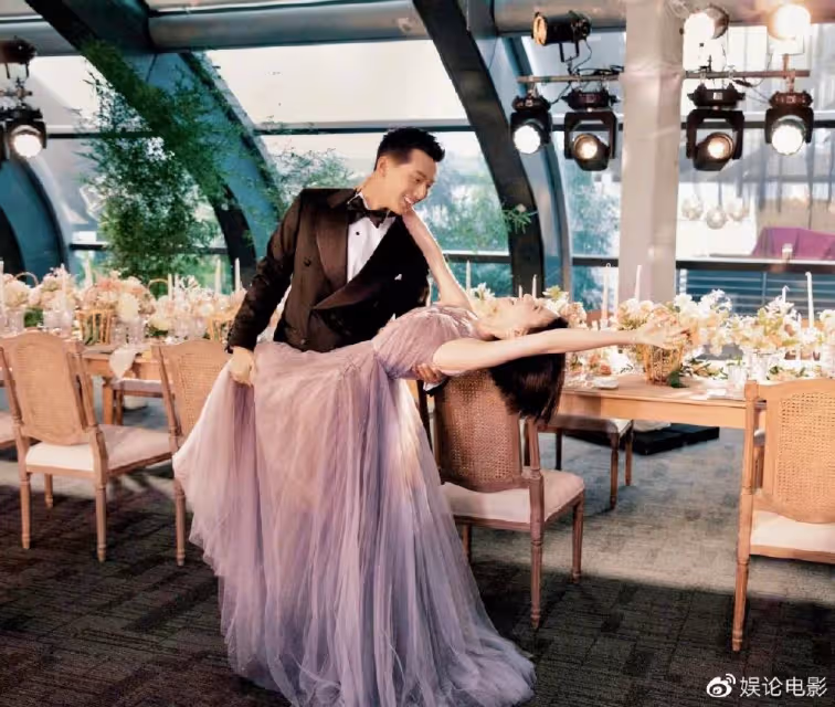 竇驍何超蓮官宣結婚,眾星送祝福,網友也祝福宋軼要幸福