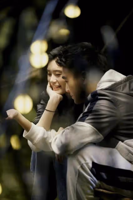 同是「嫁入」豪門，奚夢瑤竇驍待遇不同，昔日緋聞對象終成一家人