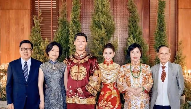 看了何超蓮婚禮上的豪門闊太，我才明白為什麼女明星非往豪門擠