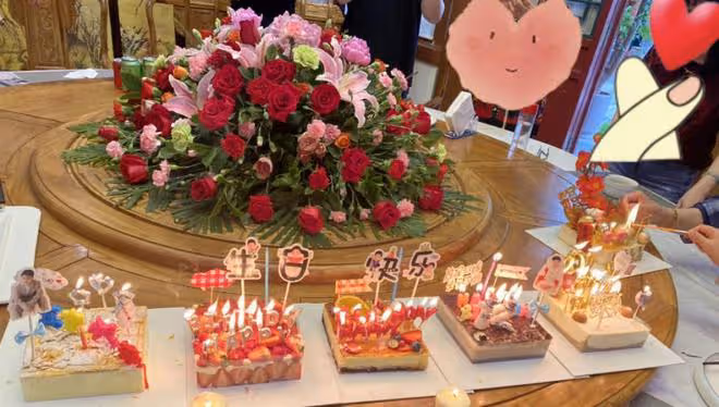 54歲蔡國慶為兒子慶祝12歲生日，慶慶模樣大變超帥，媽媽身份成謎