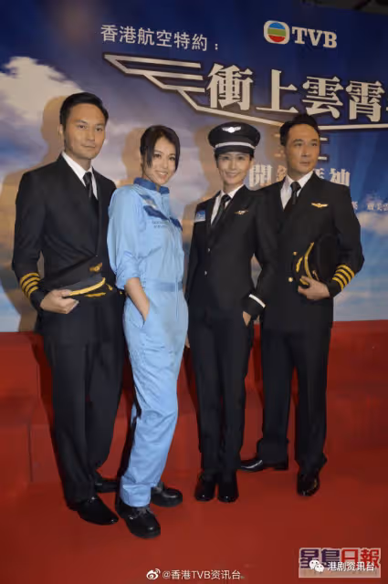 曬近照露慈母樣愛意滿瀉!陳法拉兩歲女外游已識自己執「行李」