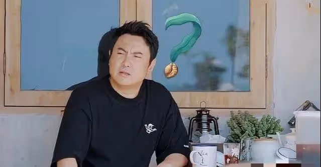 二字喜劇男星被曝多次出軌,專挑自己公司女星下手,瀕臨婚變邊緣