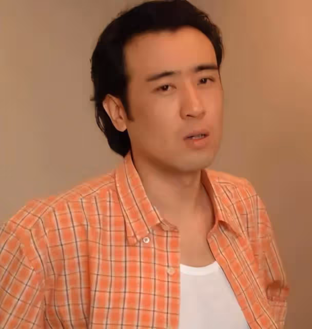 於和偉被曝「醜聞瓜」!粉絲手握視頻,疑潛規則隆妮,出軌王麗坤