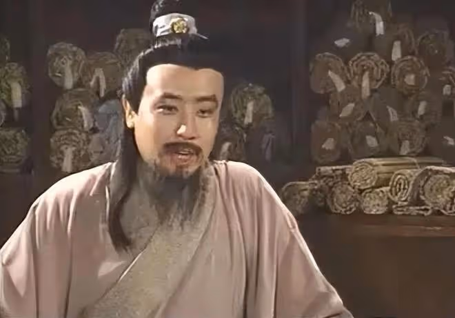於和偉被曝「醜聞瓜」!粉絲手握視頻,疑潛規則隆妮,出軌王麗坤