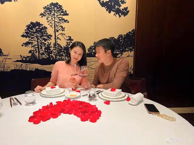 今日份的瓜丨何超蓮竇驍今日大婚,鍾麗緹否認與張倫碩離婚