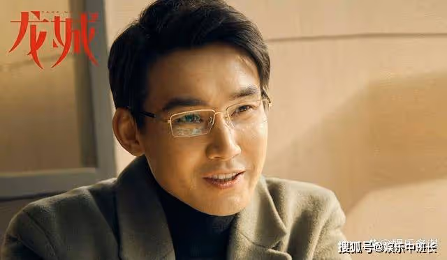 《龍城》鄭東霓慘遭家暴，西決為東霓爆揍方靖輝，最後被送進監獄