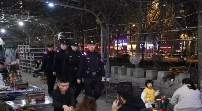突發!唐山街頭驚現「專業報仇」,打折腿30萬起,一條人命100萬