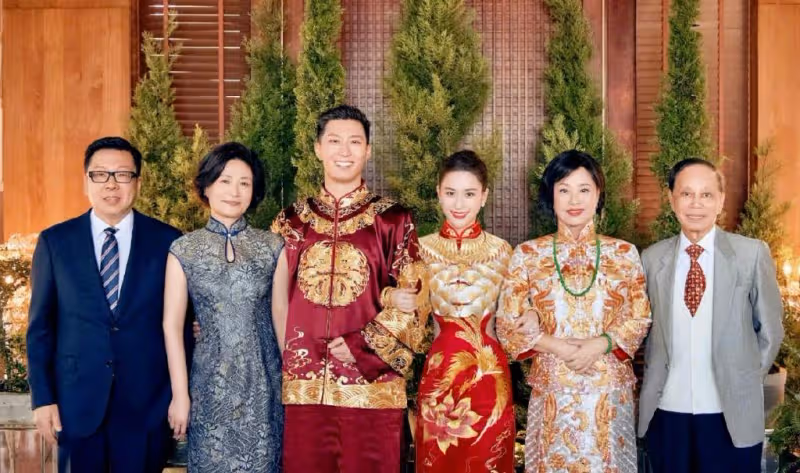 何超蓮竇驍婚禮細節,何超蓮出嫁泛淚光,竇驍:捧在手心疼愛!