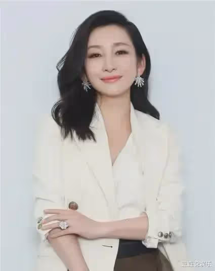 這幾位女星的真實藝考照對比,來看看誰的變化最大吧!