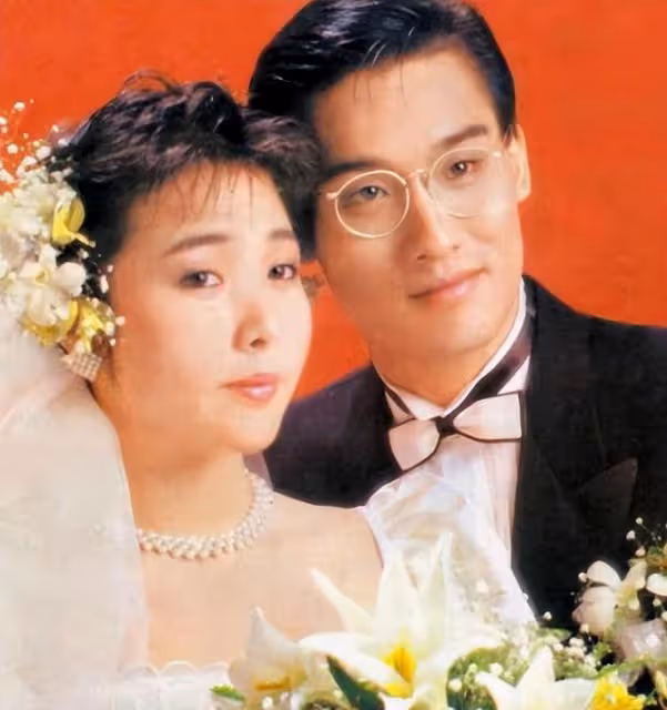 65歲梁家輝臉上有了些許皺紋,67歲周潤發身型體態越來越壯實
