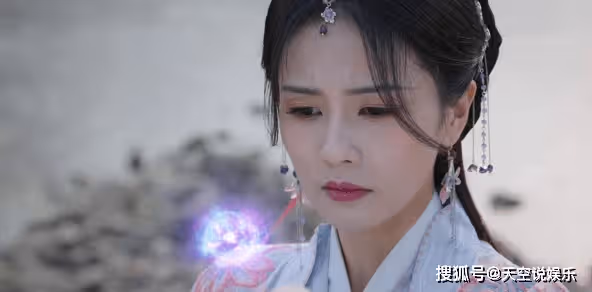 《長月燼明》澹臺燼為什麼能和烏鴉對話？澹臺燼和黎蘇蘇第一次圓房是什麼時候