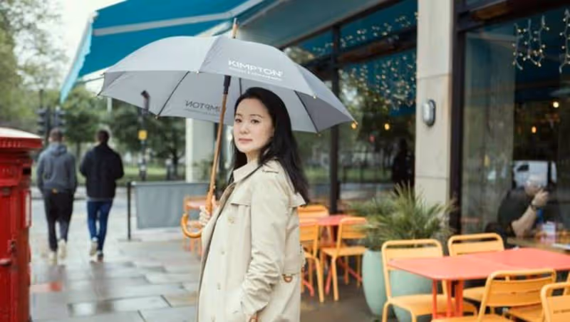 曾被陳道明舉薦的詠梅，嫁給王菲初戀，兩人至今沒要孩子