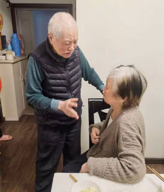 女星穆婷婷指責親人不孝，稱想發律師函！照顧年邁祖父母身心疲憊