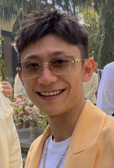 張一山參加竇驍何超蓮婚禮,曬現場照並非伴郎,陳柏霖孫耀威也在