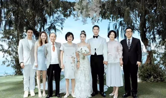 何超蓮大婚細節曝光,竇驍設計以「蓮」為主題婚禮,要捧她為公主