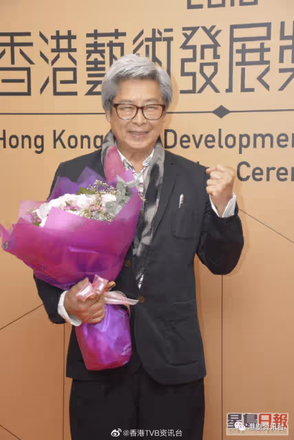 91歲TVB老戲骨行動不便要坐輪椅！依然口齒伶俐同人傾足3個半鍾