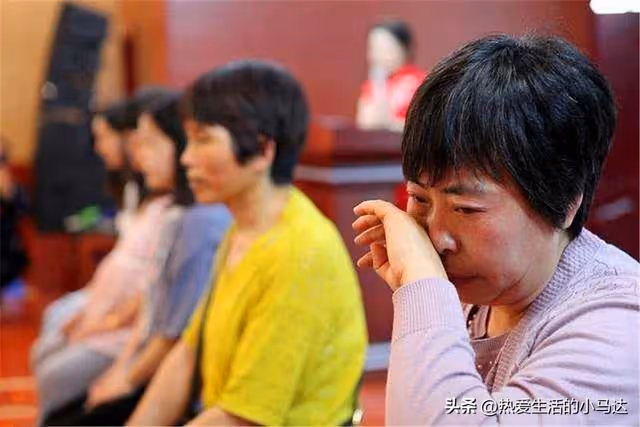 我無兒無女,把3個外甥當親兒寵愛,臥病在床後卻發現無人可依靠