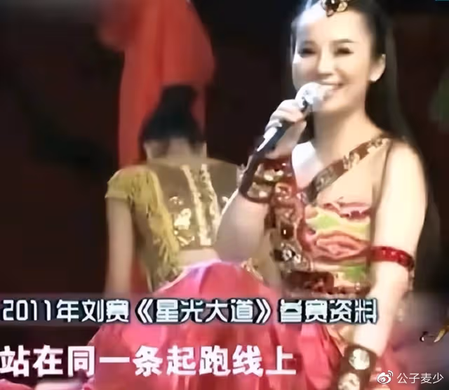 「盲人歌手」劉賽:倒貼2套別墅下嫁河南農村,如今丈夫成她的驕傲