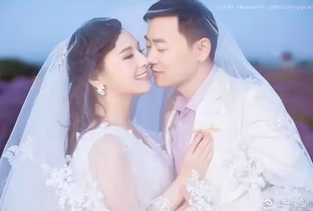 「盲人歌手」劉賽:倒貼2套別墅下嫁河南農村,如今丈夫成她的驕傲