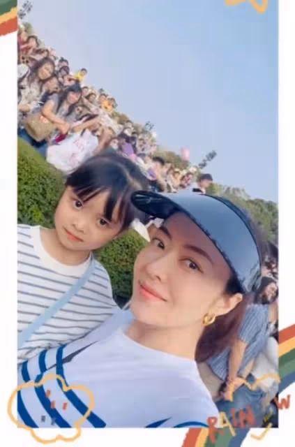 再強調無偏心!知名港星雙胞胎女兒顏值差距大,被指就愛漂亮那個