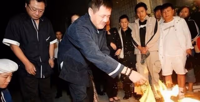 18年前高秀敏意外猝死,13年後何慶魁說出真相:撒謊把命搭進去了