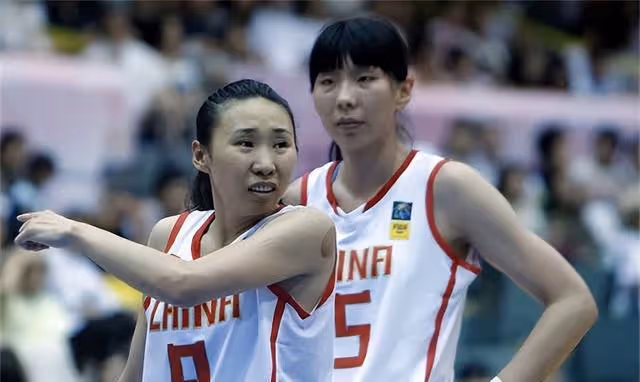 中國女籃前隊長陳楠近況:退役後嫁給公務員男友,生下2個兒子