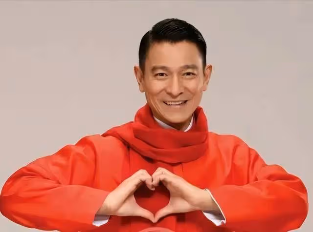 娛樂圈4位「贅婿」男明星,個個家世顯赫,起碼少奮鬥20年