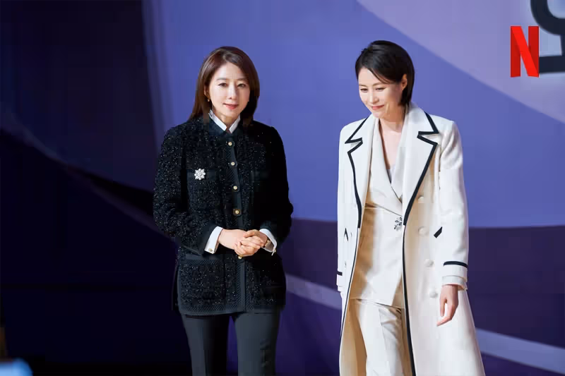 韓劇《造後者》金喜愛、文素利揭政治黑暗面,聯手打造正義世界