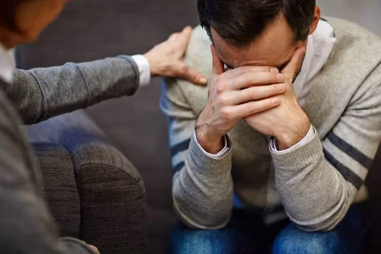 原來,時不時「夢到」故去的父母親人,多半有這些暗示