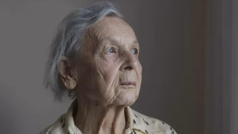 存款80萬,每月6000退休金的我,卻因為一時口快導致晚年慘不忍睹