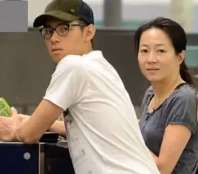 72歲譚詠麟健康引擔憂!肚子大到像10月懷胎腿卻很細,跑步顯吃力