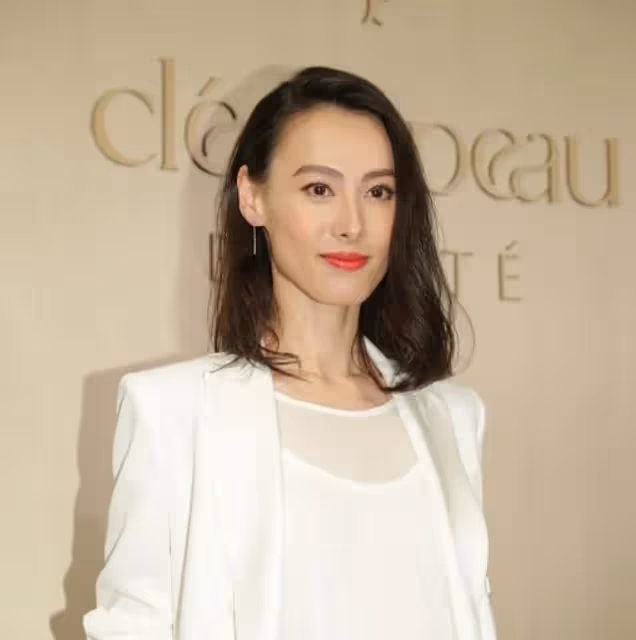 梁洛施的幸福生活