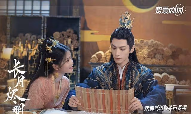 《長月燼明》葉夕霧跳城樓一屍兩命,葉冰裳被做成人彘,澹臺燼入魔