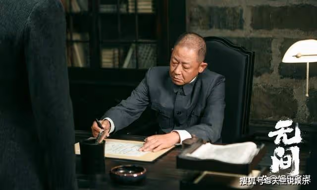《無間》霍飛當街遭暗殺,死前交出真正繁星計劃,陸風揪出最大內鬼