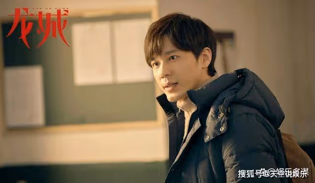《龍城》雪碧突發白血病離世,血型曝光生父身份,真相太殘忍