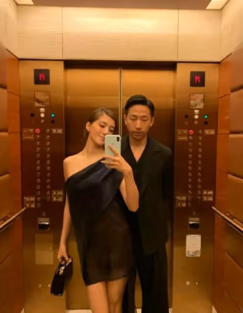 香港女星曝光內地豪宅巨廳,曾被閨蜜指已秘密結婚,急發文澄清