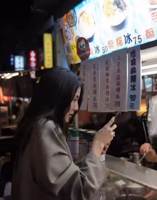 香港女星曝光內地豪宅巨廳,曾被閨蜜指已秘密結婚,急發文澄清