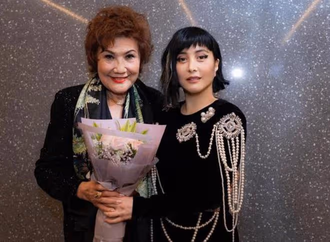 楊紫瓊媽媽慶祝84歲生日,劉德華舅舅帶女兒陳雪鈴出席晚宴