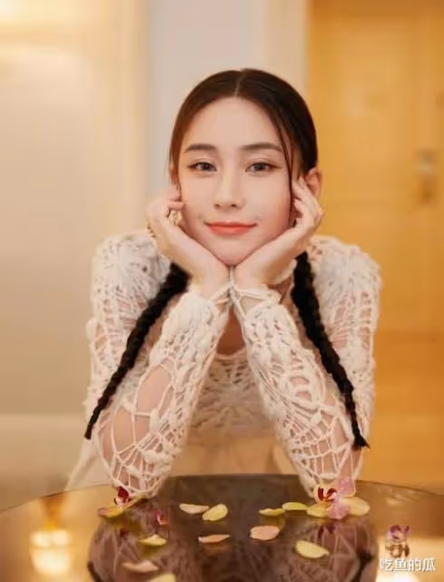 竇驍順利迎娶何超蓮,原因或是賭王已離世,但何超瓊的意見很重要